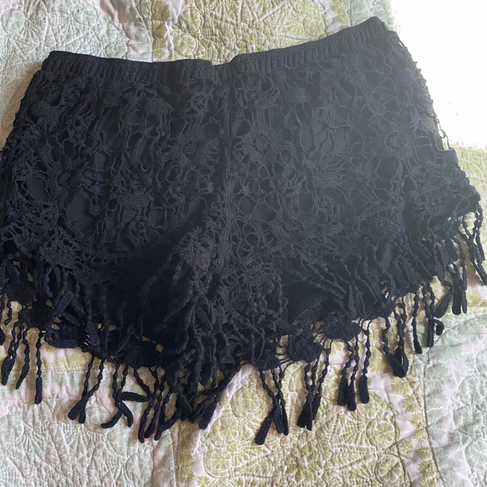 Girls Black Las Shorts